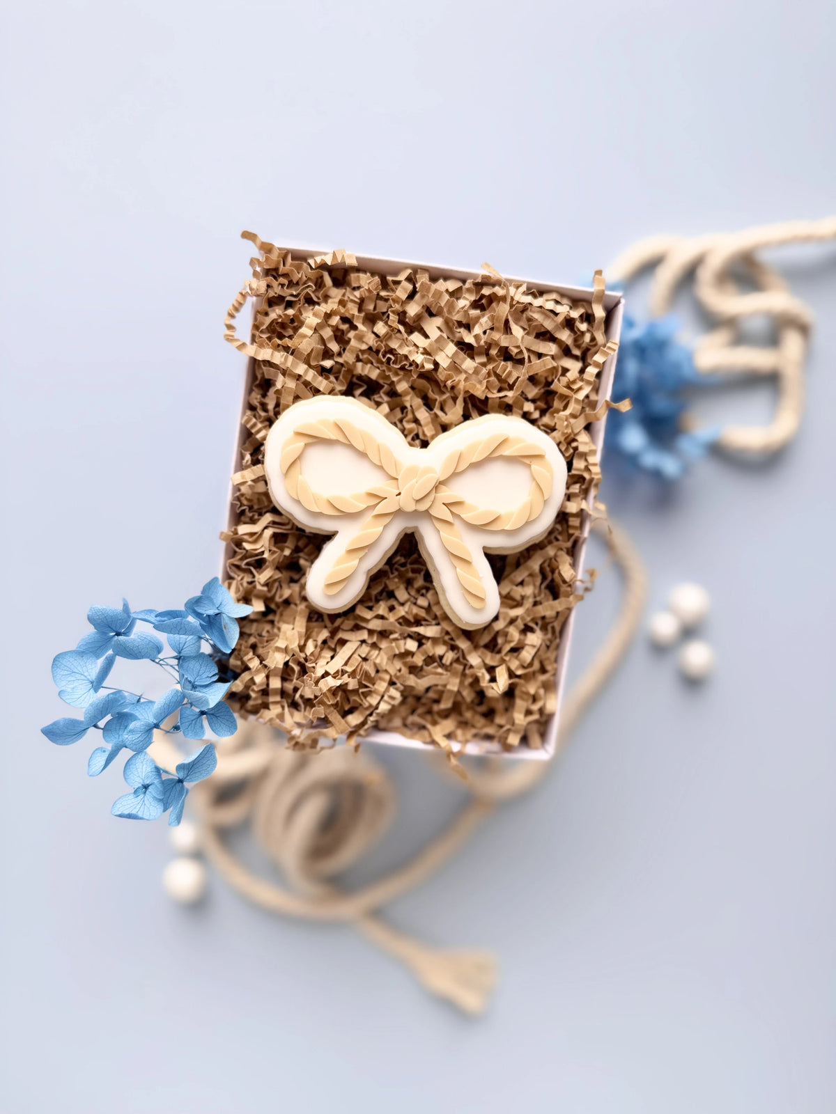 Knotenschleife als Cookie Cutter und Stempel – maritimes Backmotiv von Danis Drip