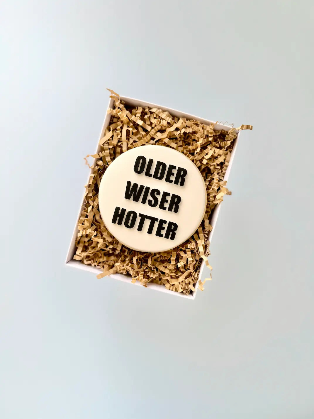 Sprüche – Stempel „OLDER WISER HOTTER“ – Produktmotiv für Cookie Cutter und Stempel – Danis Drip