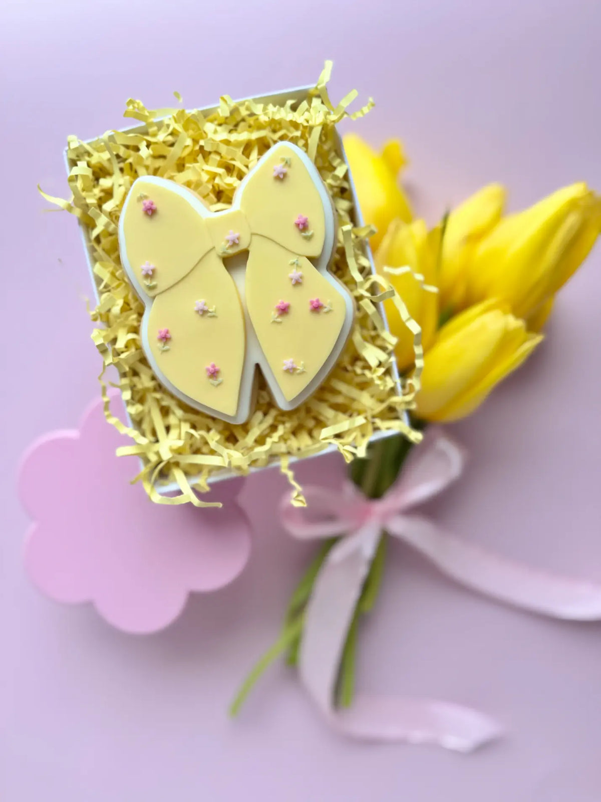 Schleife mit Blumenmuster – Cookie Cutter & Stempel – Produktmotiv für Cookie Cutter und Stempel – Danis Drip