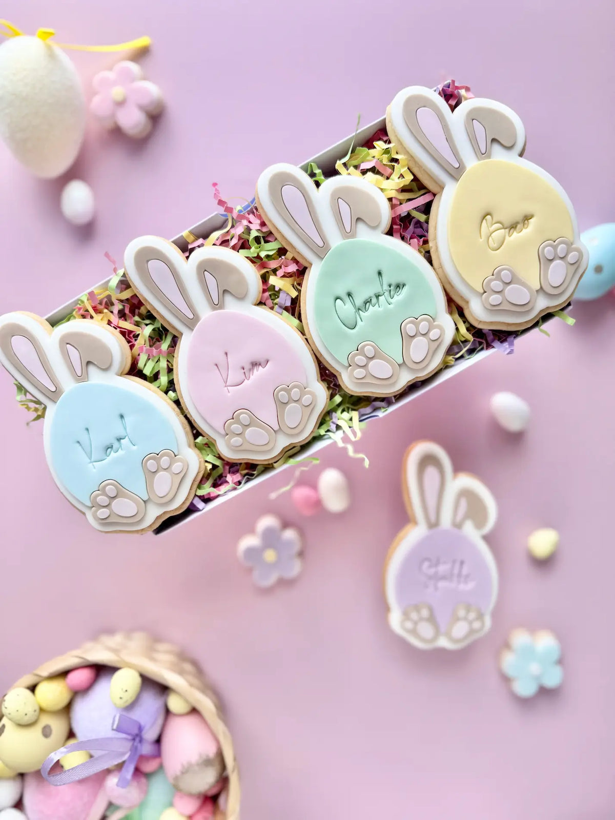 Osterhase mit Namensschild – Cookie Cutter & Stempel (Personalisiert, Ostern & Frühlingsdesign) – Produktmotiv für Cookie Cutter und Stempel – Danis Drip