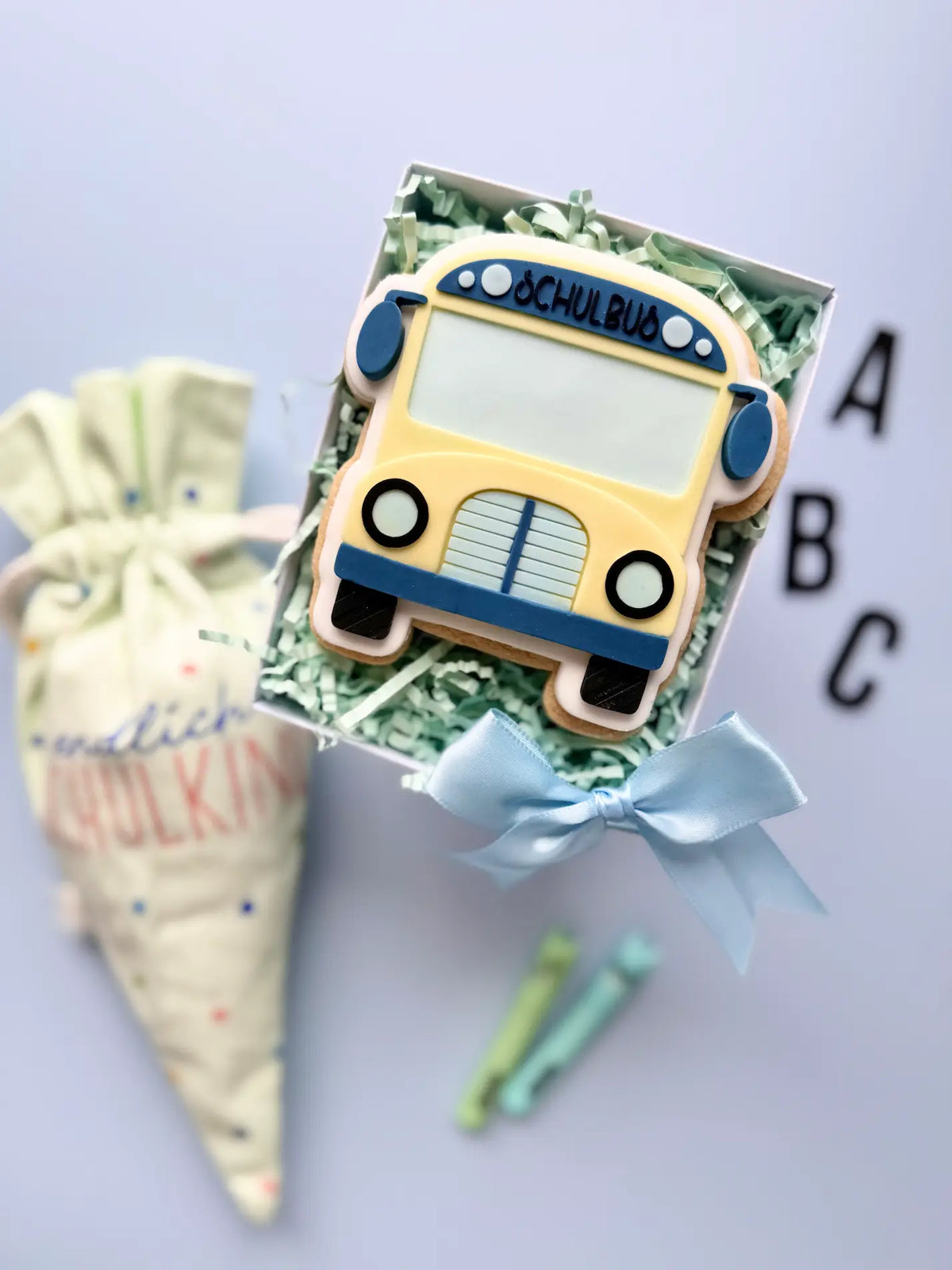Schulbus – Cookie Cutter & Stempel (Einschulung, Schulstart & Schulkind) – Produktmotiv für Cookie Cutter und Stempel – Danis Drip