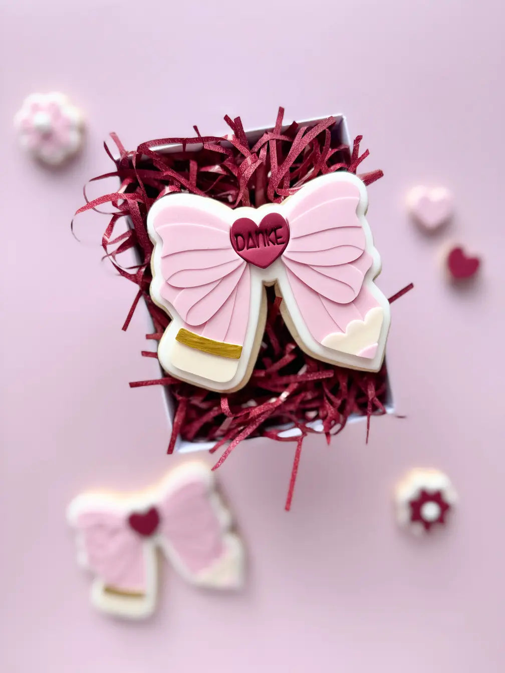 Danke Geschenkset Cookie Cutter & Stempel – 4er Set für Lehrer, Erzieher & Schulabschluss – Produktmotiv für Cookie Cutter und Stempel – Danis Drip