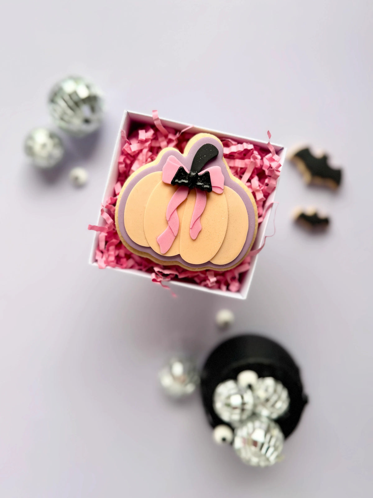 Kürbis mit Schleife – Cookie Cutter & Stempel – Produktmotiv für Cookie Cutter und Stempel – Danis Drip