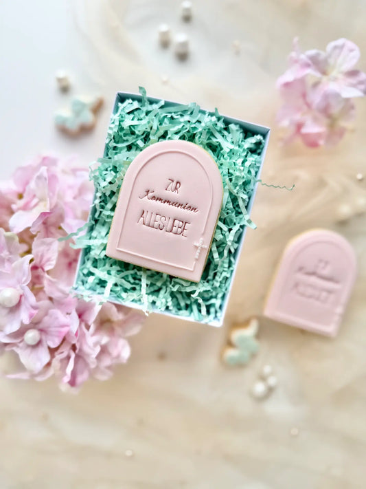 Stempel „Zur Konfirmation / Zur Kommunion“ – für Basic Cookie Cutter (wahlweise auswählbar) – Produktmotiv für Cookie Cutter und Stempel – Danis Drip