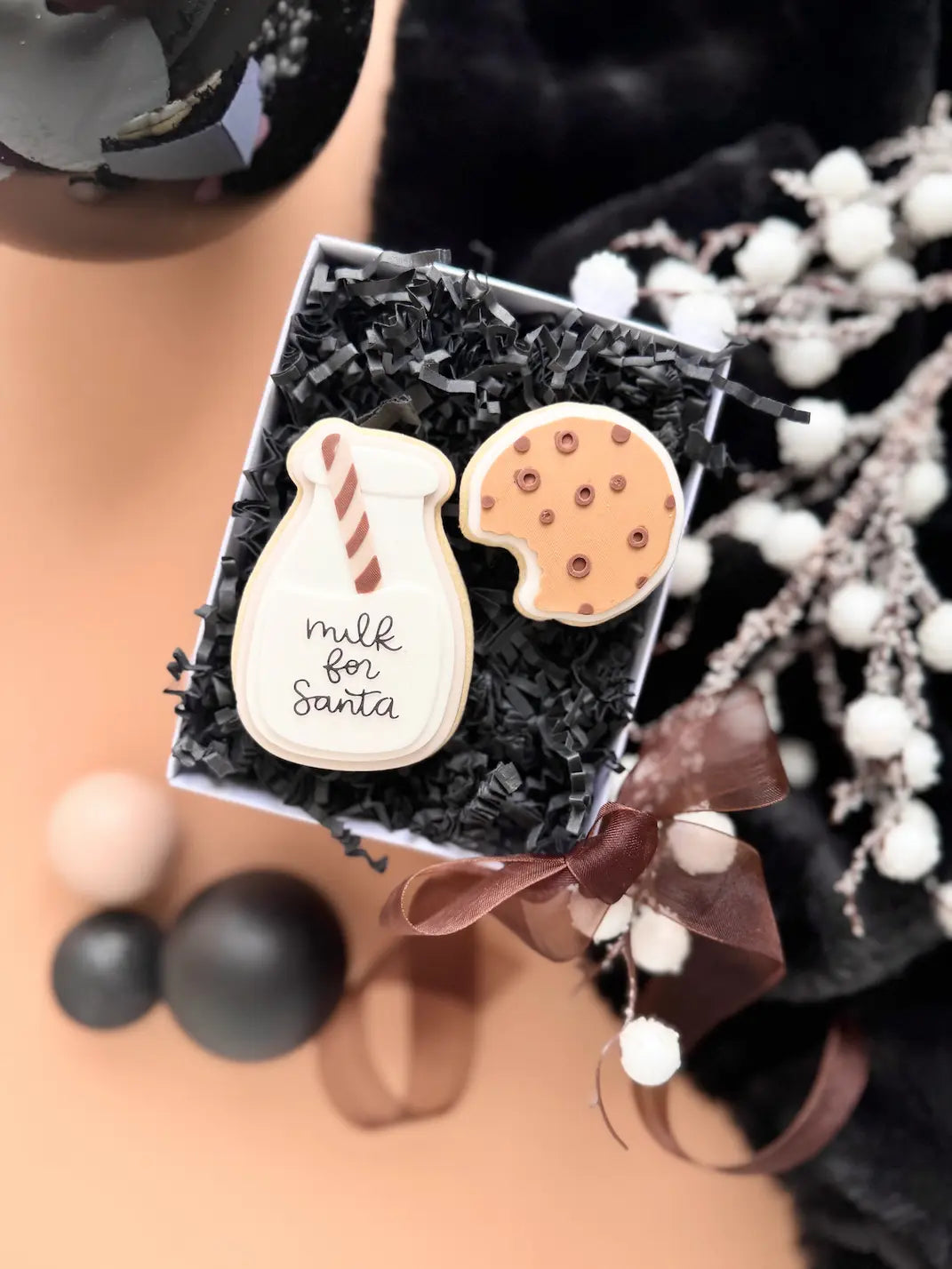 Milchglas & Weihnachtskeks – Cookie Cutter & Stempel Set – Produktmotiv für Cookie Cutter und Stempel – Danis Drip