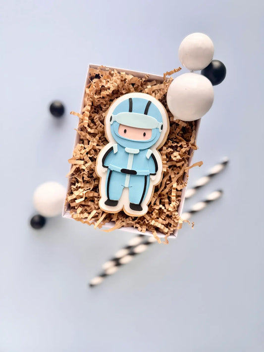 🏁 Rennfahrer Junge – Cookie Cutter & Stempel – Produktmotiv für Cookie Cutter und Stempel – Danis Drip