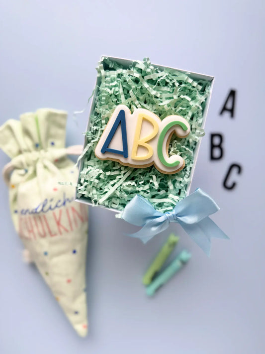 ABC – Cookie Cutter & Stempel (Alphabet, Einschulung & Schulstart) – Produktmotiv für Cookie Cutter und Stempel – Danis Drip
