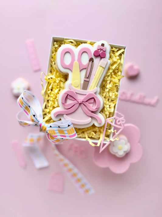 Stiftebecher – Cookie Cutter & Stempel (Einschulung, Schulstart & Schulkind) – Produktmotiv für Cookie Cutter und Stempel – Danis Drip