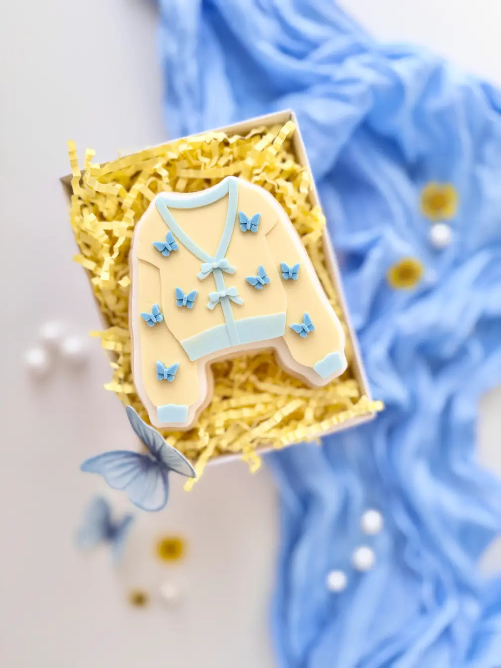 Cardigan mit Schmetterling – Cookie Cutter & Stempel – Produktmotiv für Cookie Cutter und Stempel – Danis Drip